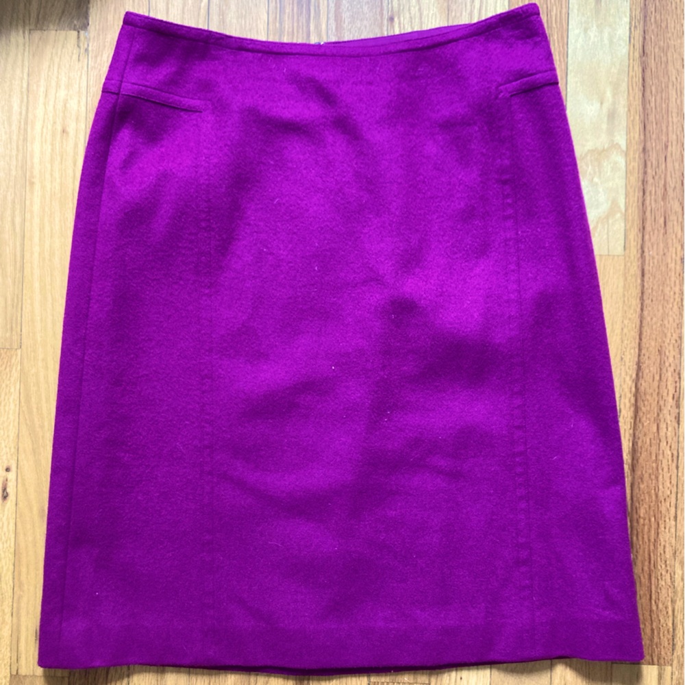 Ann Taylor Magenta Pink Wool Cashmere pencil skirt (Size 10)